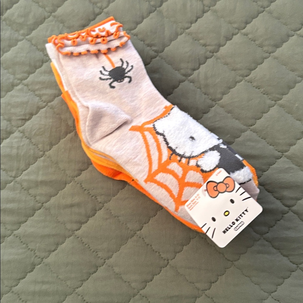Hello Kitty Orange and Gray Halloween Socks